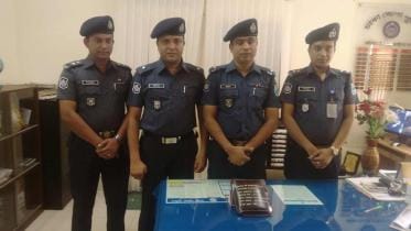 Savar-Ashulia-cocaine-seized-two-arrested.jpg