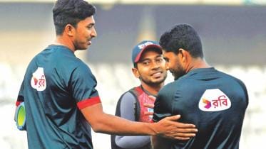 Soumya Sarkar, Mushfiqur Rahim and Imrul Kayes