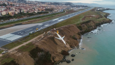Turkish-plane-wb.gif