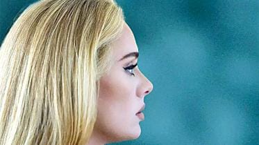 singer-songwriter-adele.jpg
