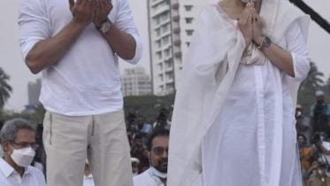 Shah Rukh and Pooja Dadlani