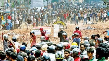 Students-traders clash in New Market, deaths: Over 1200 sued in 3 cases