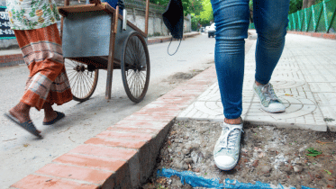 Dhaka Unwalkable City