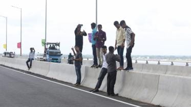 Beef up vigilance on Padma Bridge