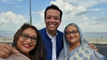 PM family reach Tungipara via Padma Bridge