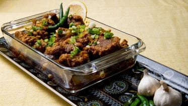 BONELESS CREAMY BEEF HANDI