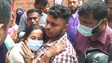 BRT girder falls on car in Uttara