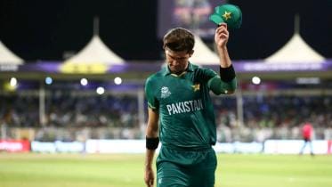 shaheen_afridi_injured.jpg