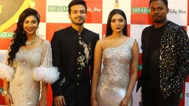 The emcee for the evening wearing MEHER by Samina Sara