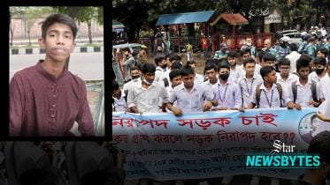 Student’s death in road crash: Peers block Farmgate streets, demand safe roads