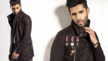 Nibir Adnan wins an award as Best International Male Model