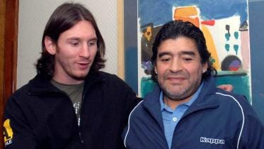messi_x_maradona.jpg