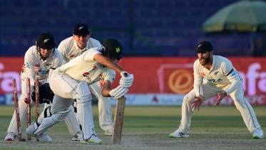 pak_vs_nz_karachi_test.jpg