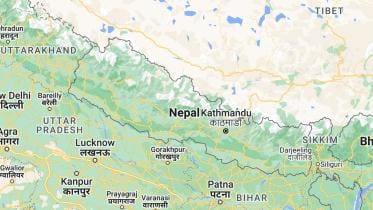 earthquake strikes nepal