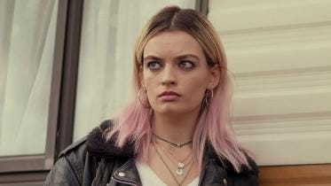 sex-education-emma-mackey-netflix.jpg
