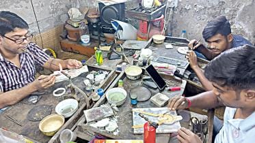 Drop in gold price fails to improve sales 