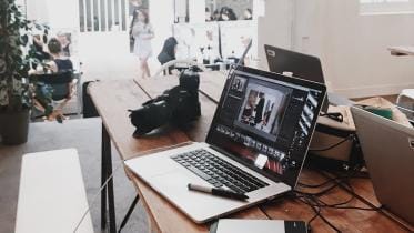 5 easy tips to improve your slideshow skills