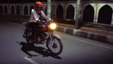 30 km/h speed limit for motorcycles: how logical is it? 