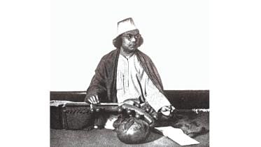 kazi-nazrul-islam-with-setar.jpg