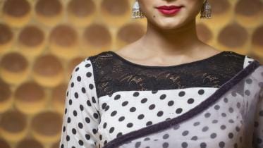 Elevate your sari game: Your guide to the trendiest sari blouses in town