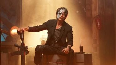 jawan-storms-the-box-office-on-day-1-shah-rukh-khan-starrer-crosses-10-crores-in-just-one-day.jpg