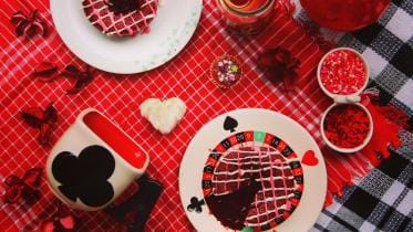 Tired of buying dessert? 3 delicious red velvet recipes to make at home!   