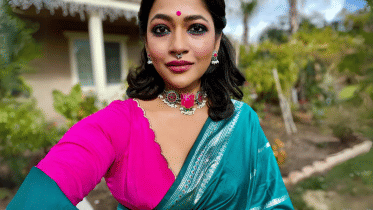Azmeri Haque Badhan dazzles in chic sari blouses 