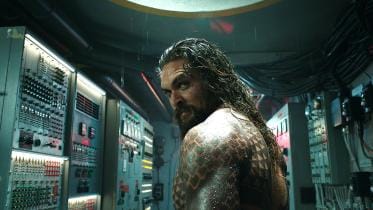 aquaman-jason-momoa-1592290326.jpg