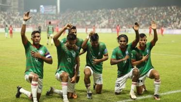 Bangladesh football team.jpg