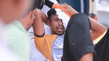 mustafizur-injured.gif