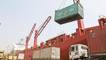 Bangladesh's financial account deficit