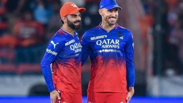 Faf du Plessis, Virat Kohli.jpg
