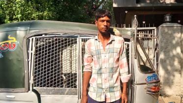 A CNG driver and Mona: A bond between two unlikely companions