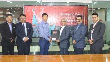 img_national_boxing_champion_sura_krishna_chakma_joins_ucb.jpg