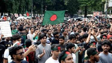 Quota protest march towards Bangabhaban