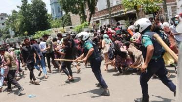 police charge batons in Barishal