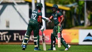 Parvez Hossain Emon, Tanzid Tamim.jpg