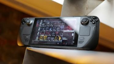 Handheld gaming console