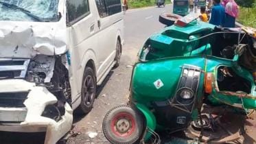 5 killed in Sirajganj road accident