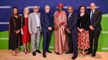 dr_tahmeed_ahmed_third_from_left_with_bill_gates_and_other_goalkeepers_champions_1.jpg