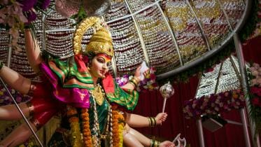 No songs this year: When Kolkata’s spirit pauses for Durga Pujo                    sonika-agarwal-1cbokqwz0g4-unsplash.jpg