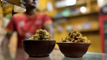 Forget gourmet, Shahjadpur’s muri bhorta is the real explosion of flavours