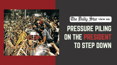 pressure piling on the president to step down