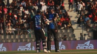 Saif Hassan, Alex Hales.jpeg