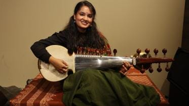 sarod music by Fuljhuri Sisters