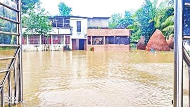 floodwaters-1.jpg