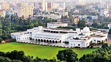 bangabhaban_wikipedia.jpg