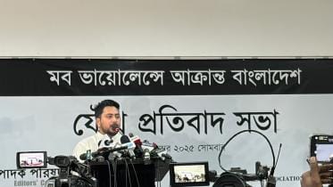 attacks on media houses in Bangladesh