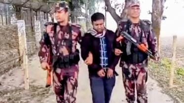 Indian citizen detained in Lalmonirhat border