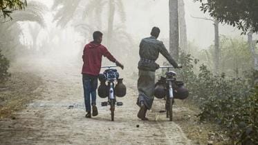 Jashores glory is the traditional Date tree juice jaggery is also in high demand in the winter season.jpg